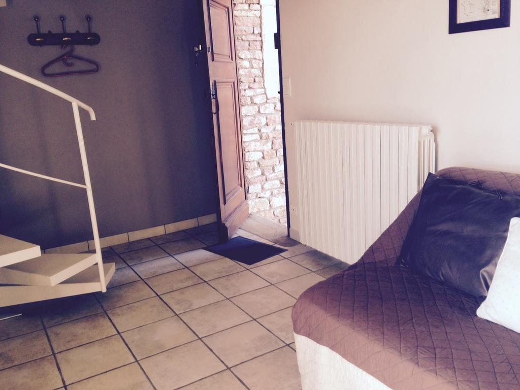 Le Vieux Chateau Leynes Quarto foto